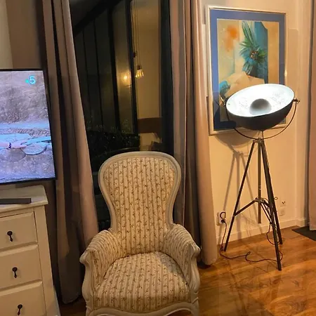 O Phare Du Cros 公寓