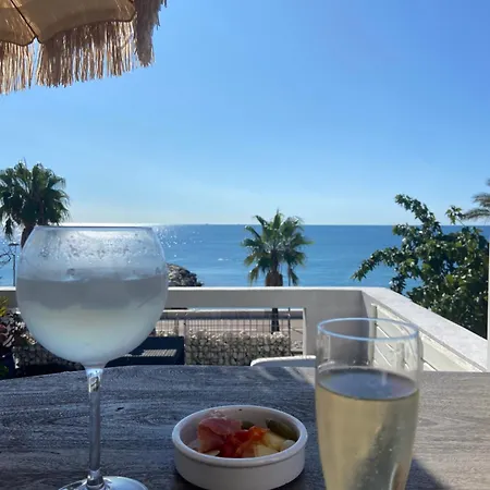 O Phare Du Cros 公寓