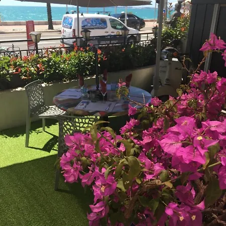 O Phare Du Cros Cagnes-sur-Mer