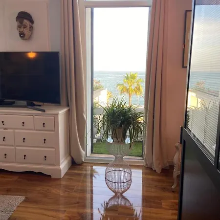 O Phare Du Cros Cagnes-sur-Mer