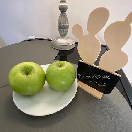 O Phare Du Cros * Cagnes-sur-Mer