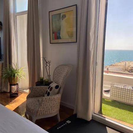 O Phare Du Cros كانيو سور مير