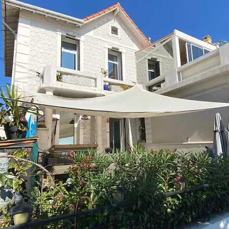 O Phare Du Cros * Cagnes-sur-Mer